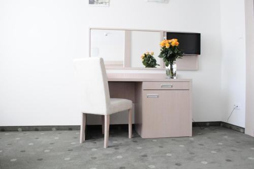 Imagen de la habitación del Hotel Cieplice. Foto 2
