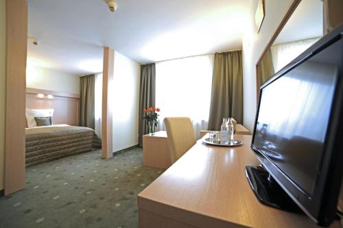 Imagen de la habitación del Hotel Cieplice. Foto 9