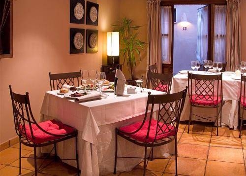 Imagen del bar/restaurante del Hotel Cigarral De Caravantes. Foto 7