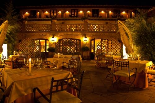 Imagen del bar/restaurante del Hotel Cigarral De Caravantes. Foto 9