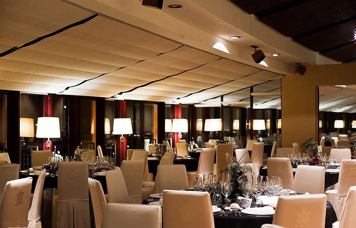 Imagen del bar/restaurante del Hotel Cigarral El Bosque. Foto 8