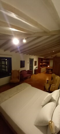 Imagen de la habitación del Hotel Cigarrales De Santa Teresa. Foto 21