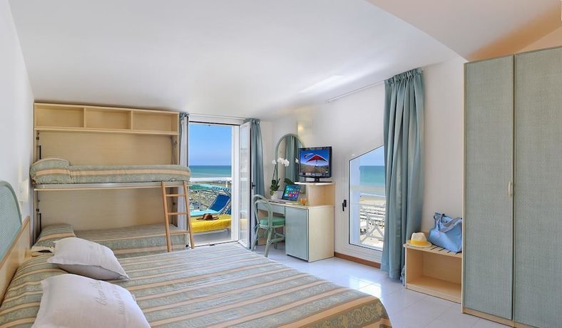 Imagen de la habitación del Hotel Cigno D\'Oro. Foto 15
