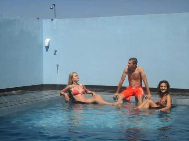 Imagen de la piscina del Hotel Cihampelas 3. Foto 3