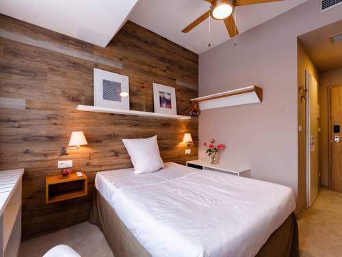 Imagen de la habitación del Hotel Cihelny Golf and Wellness Resort. Foto 13