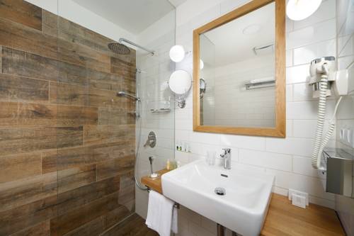 Imagen de la habitación del Hotel Cihelny Golf and Wellness Resort. Foto 18