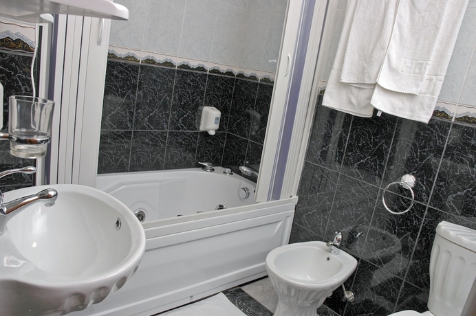 Imagen de la habitación del Hotel Cile. Foto 17