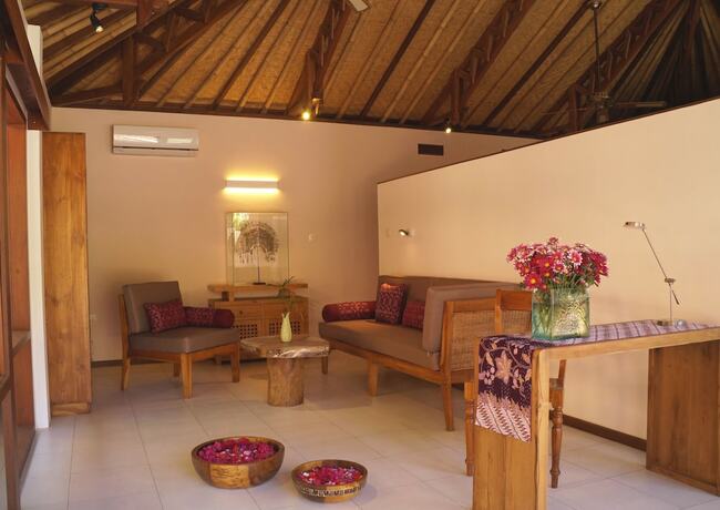 Imagen general del Hotel Cili Emas Oceanside Resort. Foto 10