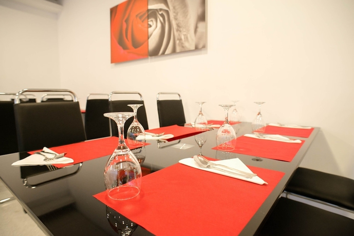 Imagen del bar/restaurante del Hotel Cim Valles. Foto 3