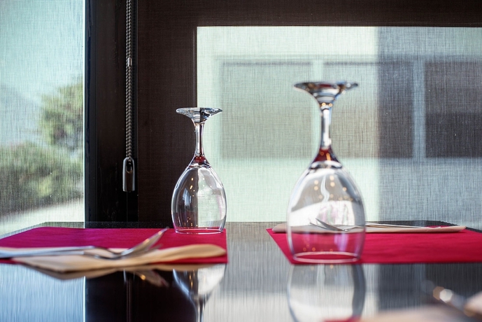 Imagen del bar/restaurante del Hotel Cim Valles. Foto 5