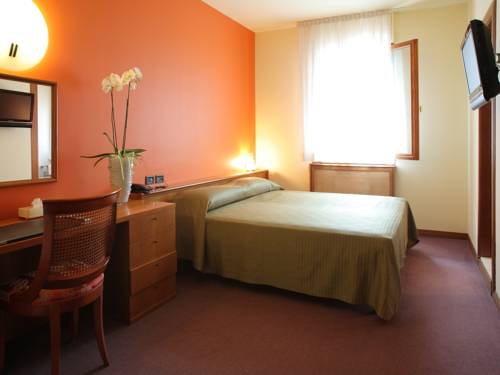 Imagen de la habitación del Hotel Cima, Conegliano. Foto 2
