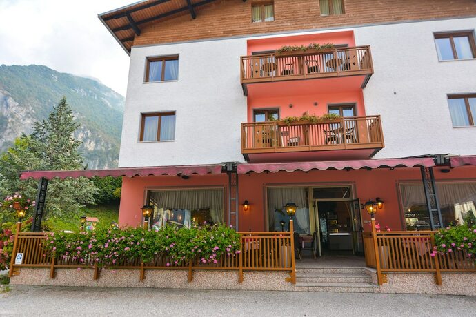 Imagen general del Hotel Cima D'oro. Foto 3