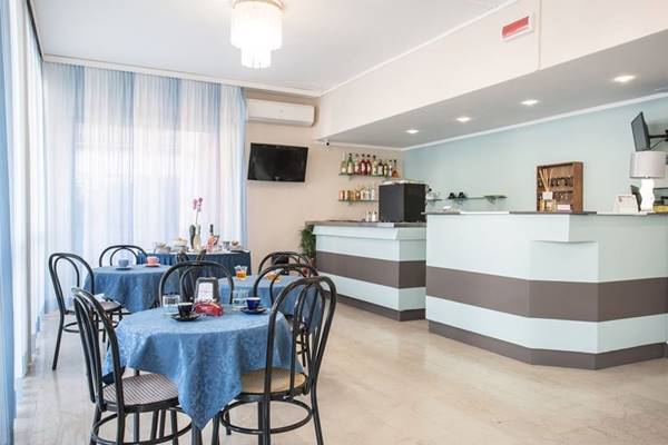 Imagen general del Hotel Cimarosa, Riccione. Foto 2