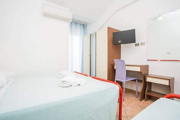 Imagen general del Hotel Cimarosa, Riccione. Foto 4