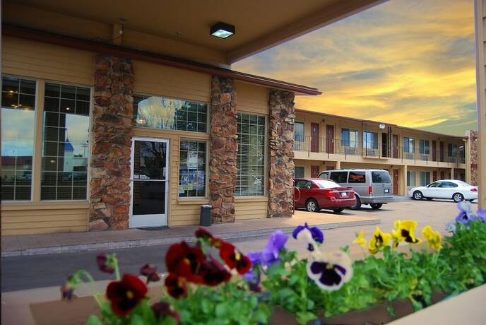Imagen general del Hotel Cimarron Inn Klamath Falls. Foto 10