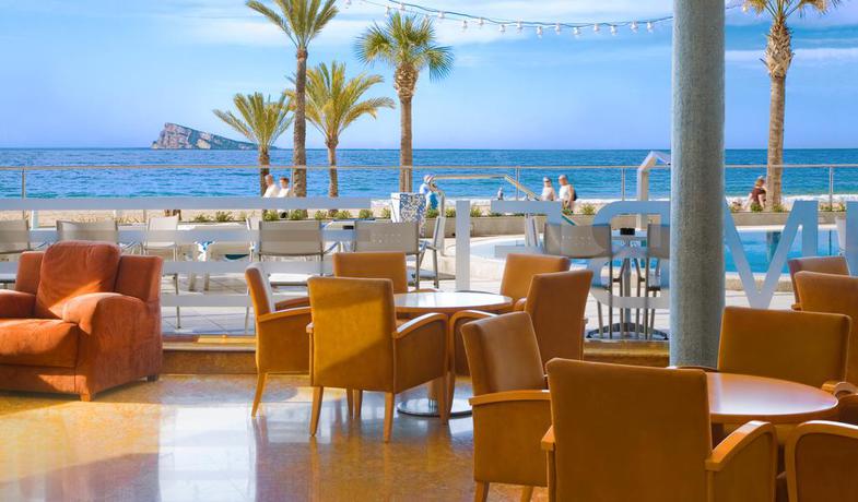 Imagen del bar/restaurante del Hotel Cimbel. Foto 2