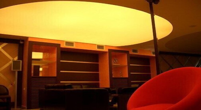 Imagen de los interiores del Hotel Cimenler. Foto 9