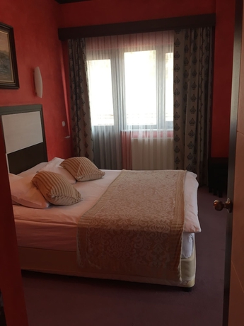 Imagen de la habitación del Hotel Cimenler Otel. Foto 2