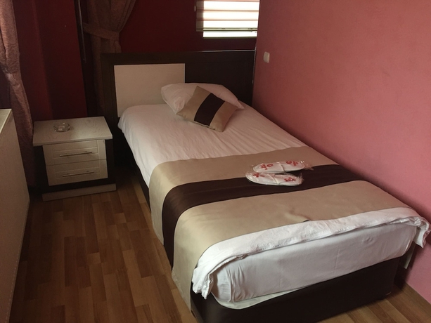 Imagen de la habitación del Hotel Cimenler Otel. Foto 5