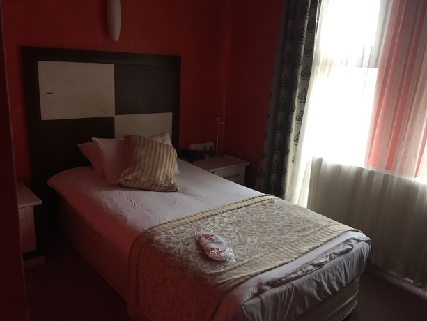 Imagen de la habitación del Hotel Cimenler Otel. Foto 6