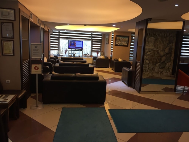 Imagen de los interiores del Hotel Cimenler Otel. Foto 17