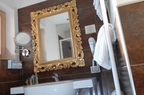 Imagen de la habitación del Hotel Cimon Dolomites, Predazzo. Foto 12