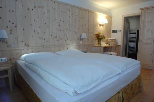 Imagen de la habitación del Hotel Cimon Dolomites, Predazzo. Foto 13