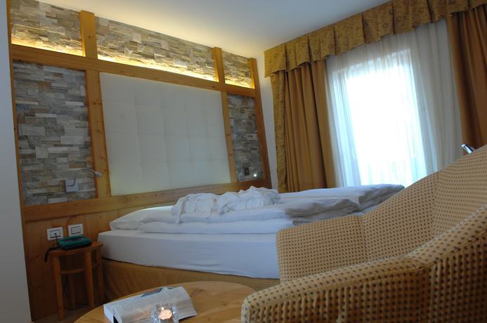 Imagen de la habitación del Hotel Cimon Dolomites, Predazzo. Foto 13