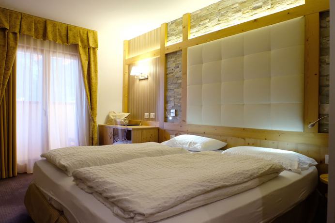 Imagen de la habitación del Hotel Cimon Dolomites, Predazzo. Foto 14