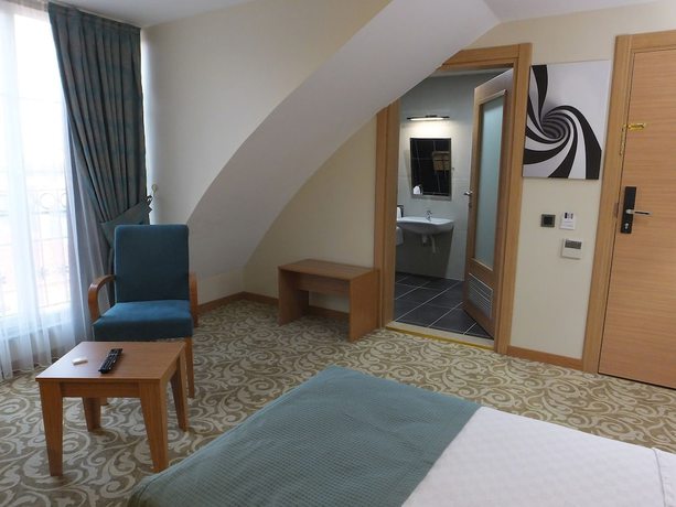 Imagen de la habitación del Hotel Cinarpark. Foto 20