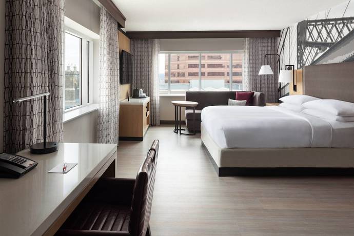 Imagen de la habitación del Hotel Cincinnati Marriott At Rivercenter. Foto 3