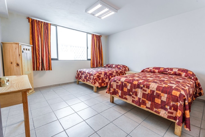 Imagen de la habitación del Hotel Cinco De Mayo. Foto 6