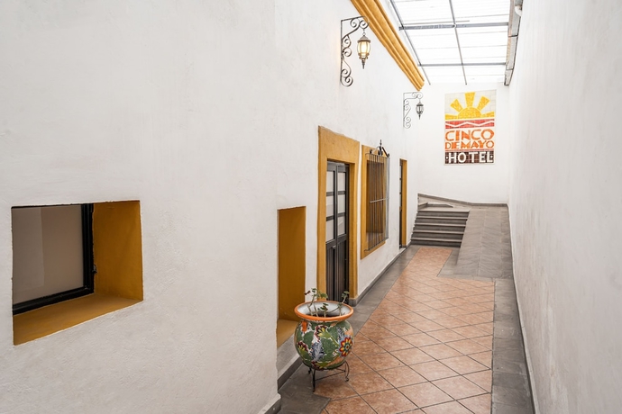 Imagen de la habitación del Hotel Cinco De Mayo. Foto 15