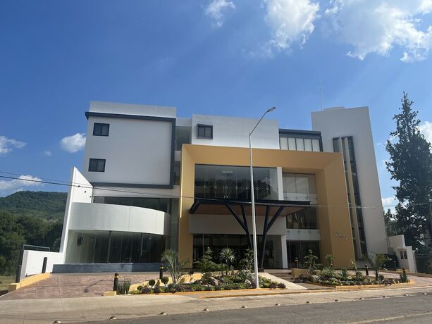 Imagen general del Hotel Cinco Diamantes. Foto 8