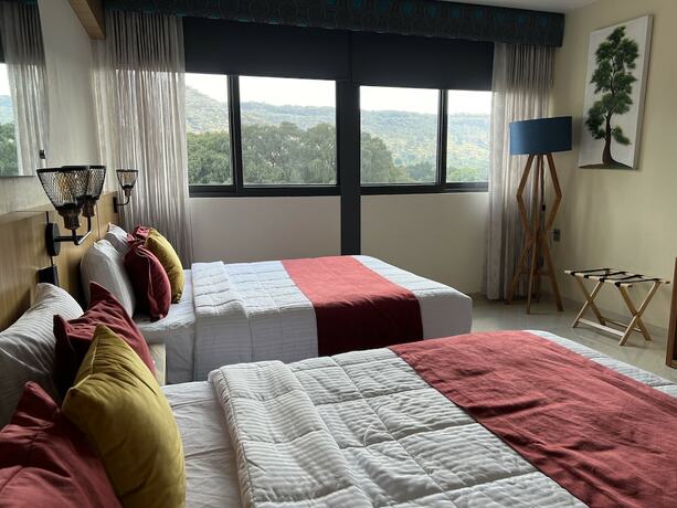 Imagen de la habitación del Hotel Cinco Diamantes. Foto 16