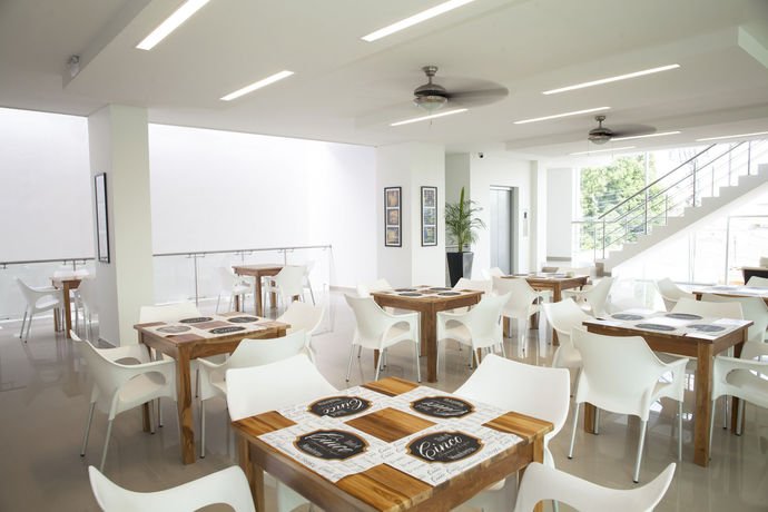 Imagen de la habitación del Hotel Cinco Monteria. Foto 9