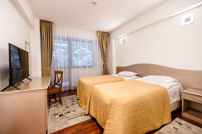 Imagen de la habitación del Hotel Cindrel. Foto 15