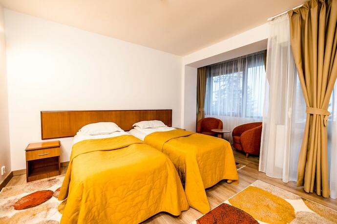 Imagen general del Hotel Cindrel. Foto 3