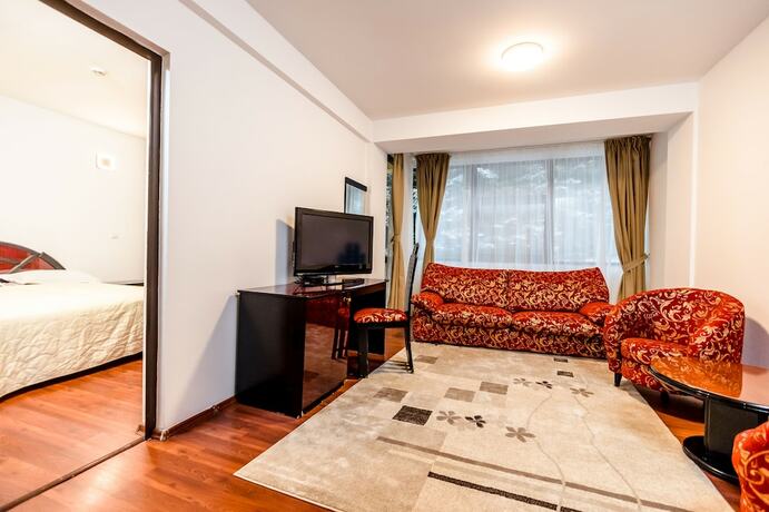 Imagen general del Hotel Cindrel. Foto 4