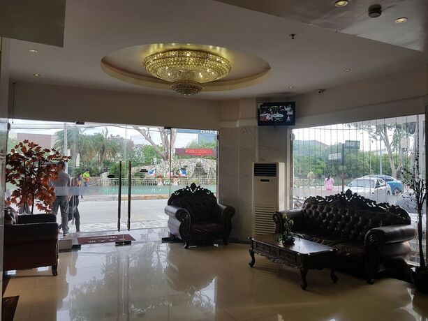 Imagen de los interiores del Hotel Cindy Kelly. Foto 17