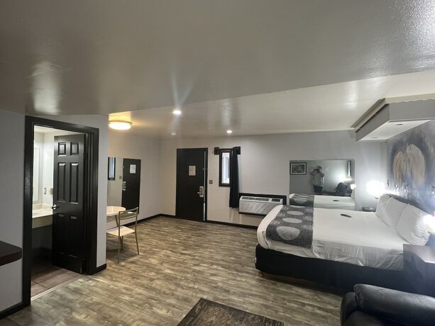 Imagen de la habitación del Hotel Cindy Lyn Motel. Foto 4