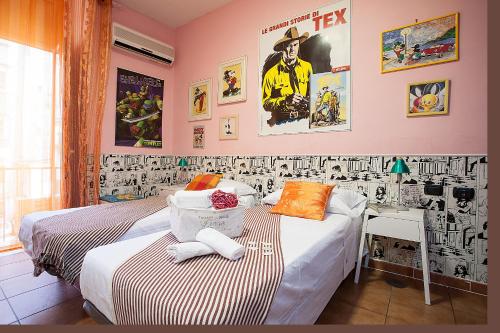 Imagen de la habitación del Hotel Cine Holiday. Foto 9