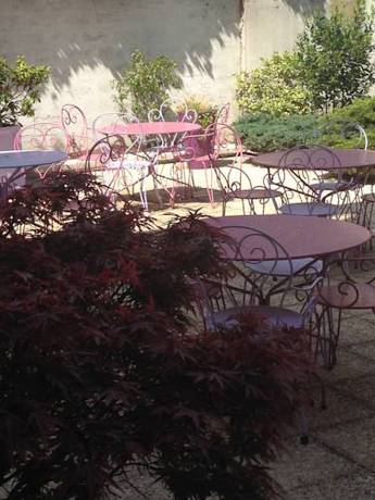 Imagen de la habitación del Hotel Cinépole. Foto 4