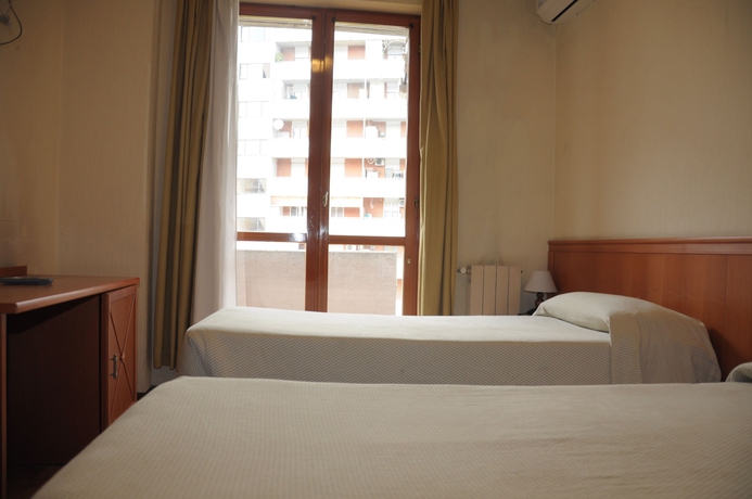 Imagen de la habitación del Hotel Cinecitta. Foto 7