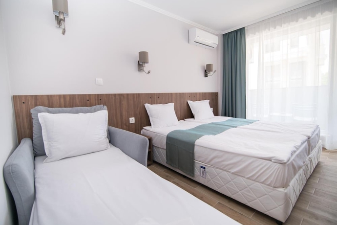 Imagen de la habitación del Hotel Cinema, Primorsko. Foto 13