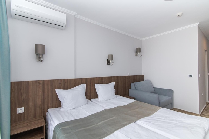 Imagen de la habitación del Hotel Cinema, Primorsko. Foto 15