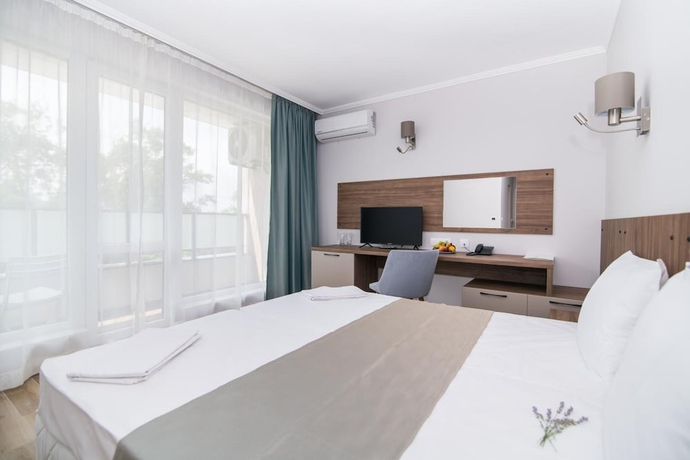 Imagen de la habitación del Hotel Cinema, Primorsko. Foto 16
