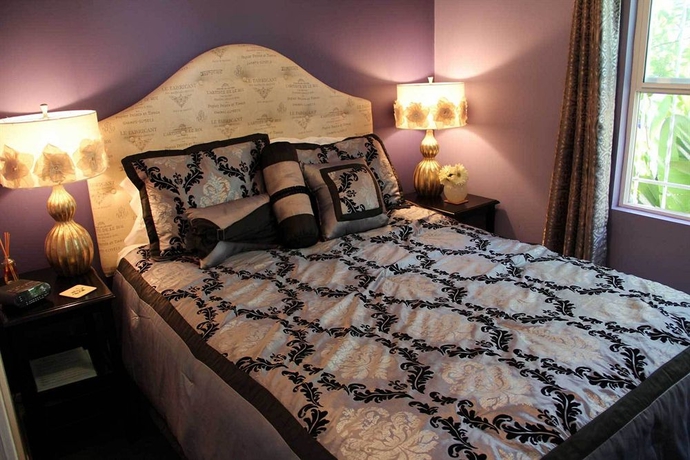 Imagen de la habitación del Hotel Cinema Suites Bed and Breakfast. Foto 4