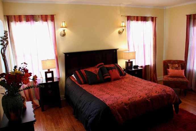 Imagen de la habitación del Hotel Cinema Suites Bed and Breakfast. Foto 5