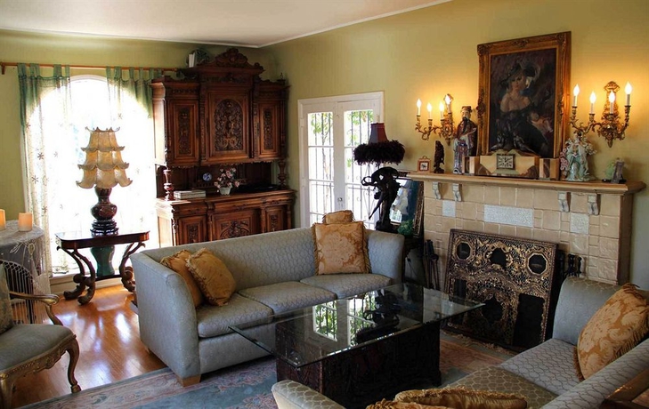 Imagen de los interiores del Hotel Cinema Suites Bed and Breakfast. Foto 10